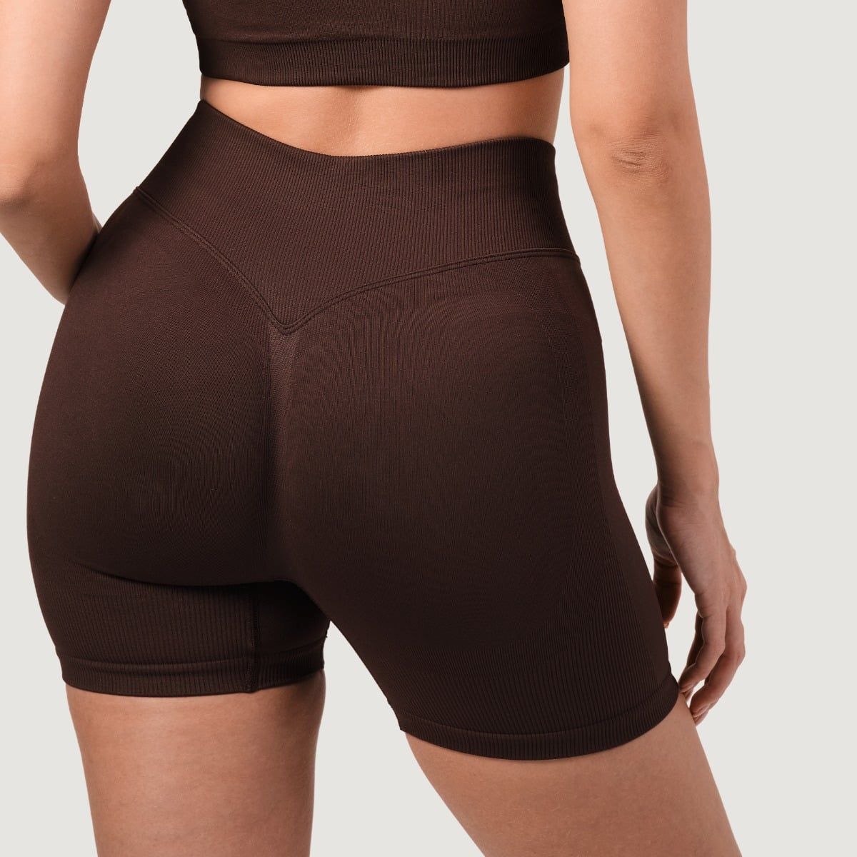 GymBeam Pantaloncini donna Seamless NEO slim a vita alta Mocha
