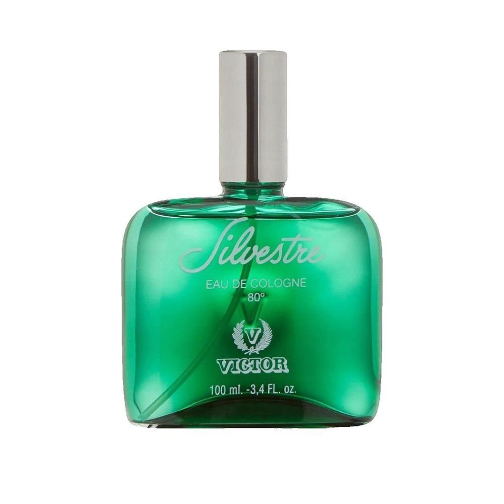 Flacone in vetro verde con tappo argentato. Scritta Silvestre Eau de Cologne, logo e Victor. Flacone: 100 ml.