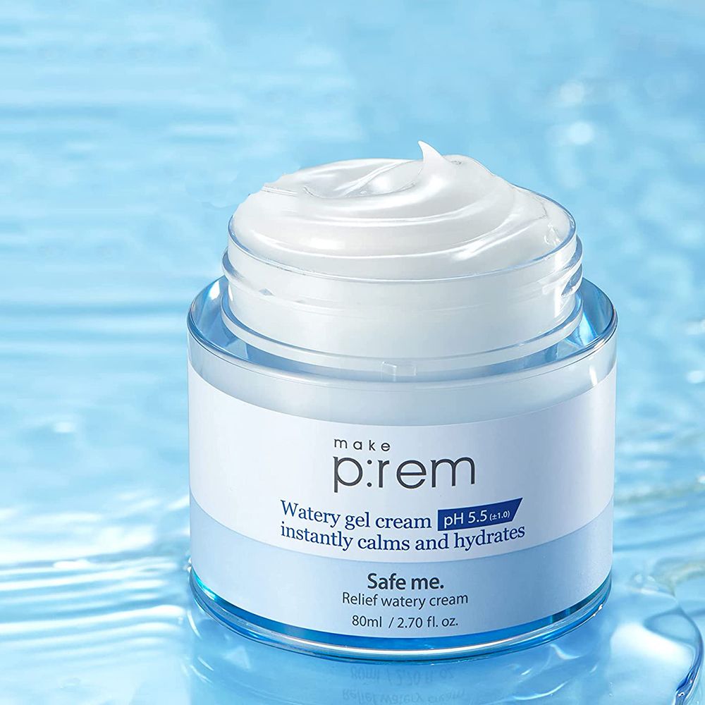 Crema in vasetto trasparente. Scritta: make p:rem, Watery gel cream, pH 5.5, Safe me. Relief watery cream.