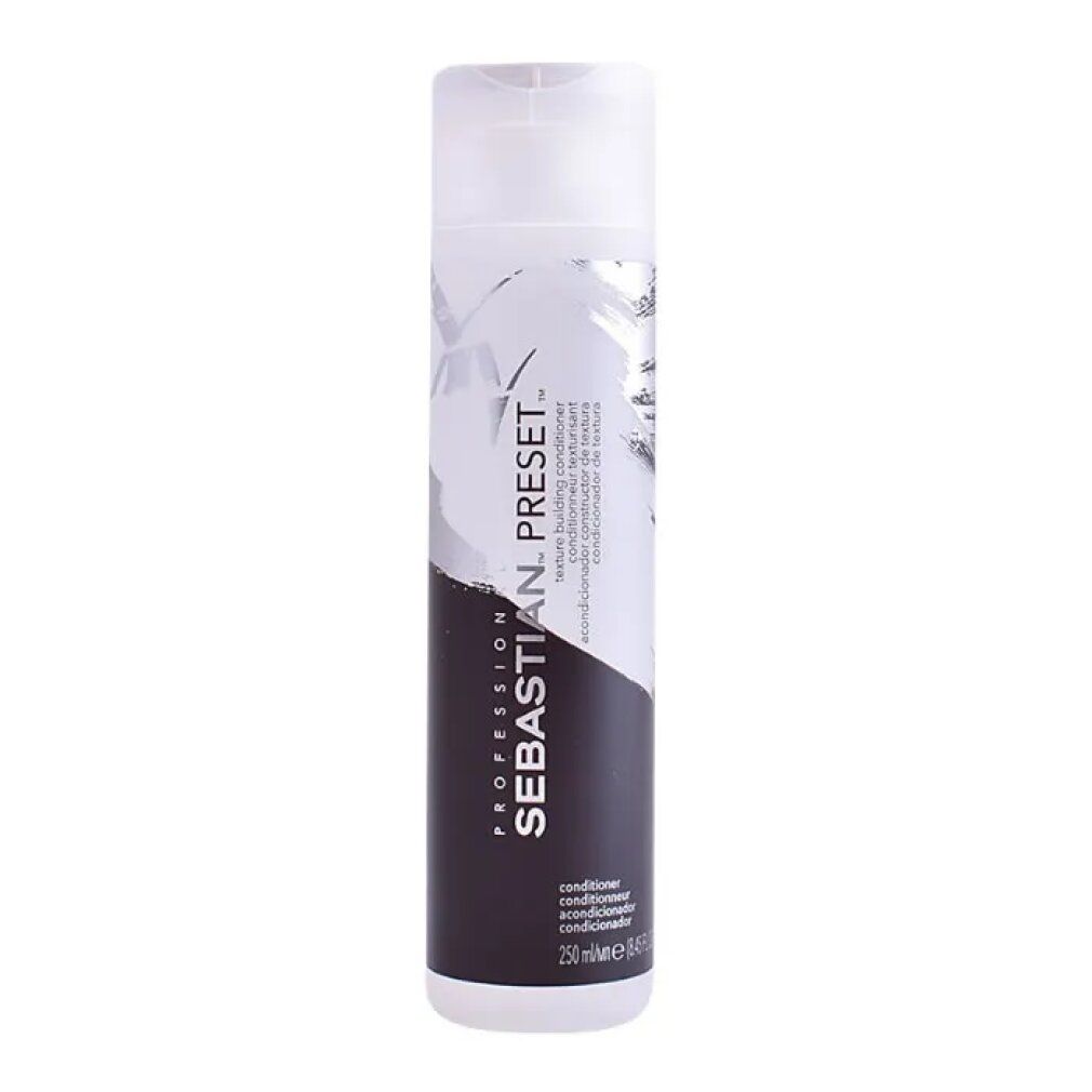 Flacone di balsamo. Design bianco e nero. Scritta: Sebastian. Preset. Balsamo texture. 250 ml.