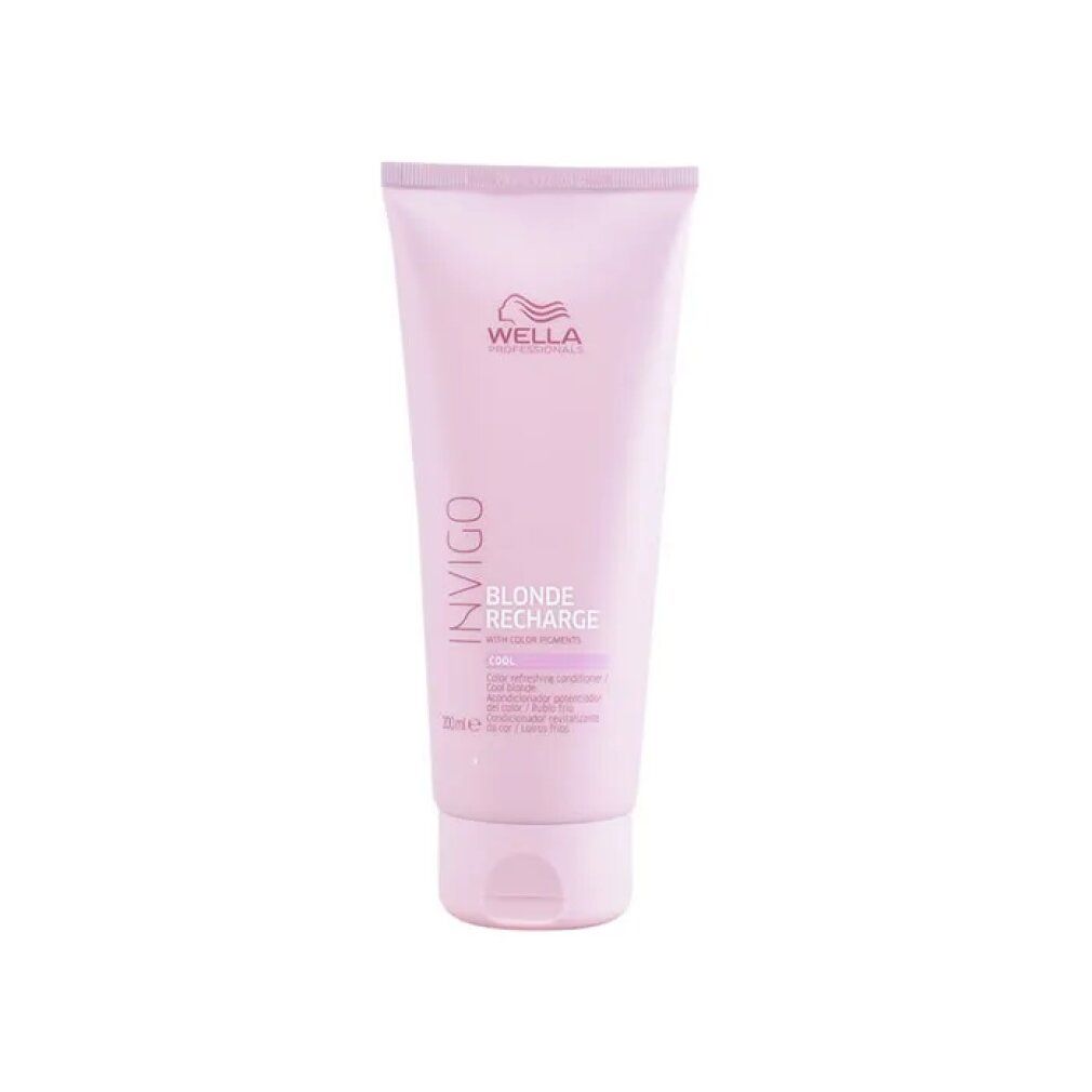 Tubo rosa con scritta INVIGO BLONDE RECHARGE. Marchio WELLA. Nome del prodotto e altre informazioni sull'etichetta.