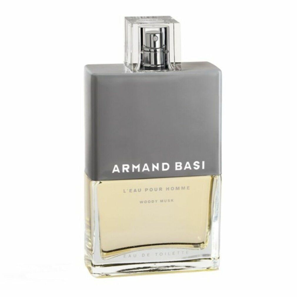 Flacone rettangolare con tappo grigio. Scritta: Armand Basi, L'Eau Pour Homme, Woody Musk. Erogatore trasparente.