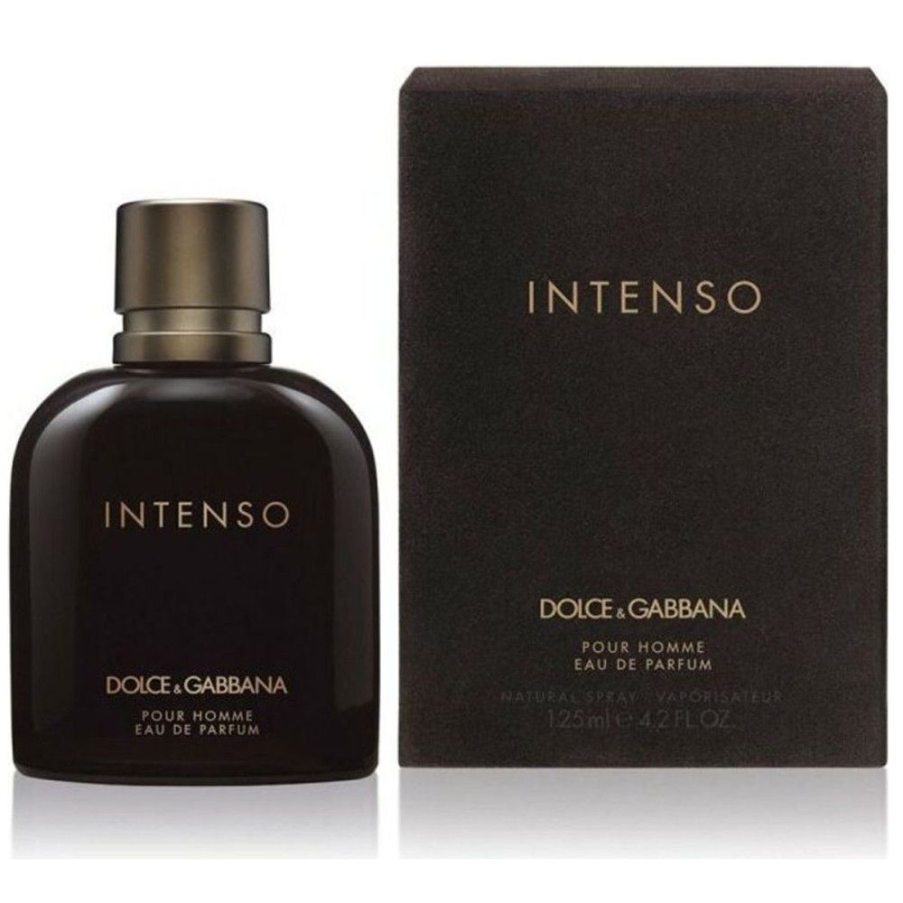 Flacone in vetro marrone scuro e scatola abbinata. "Intenso" e "Dolce & Gabbana" sono stampati su entrambi.