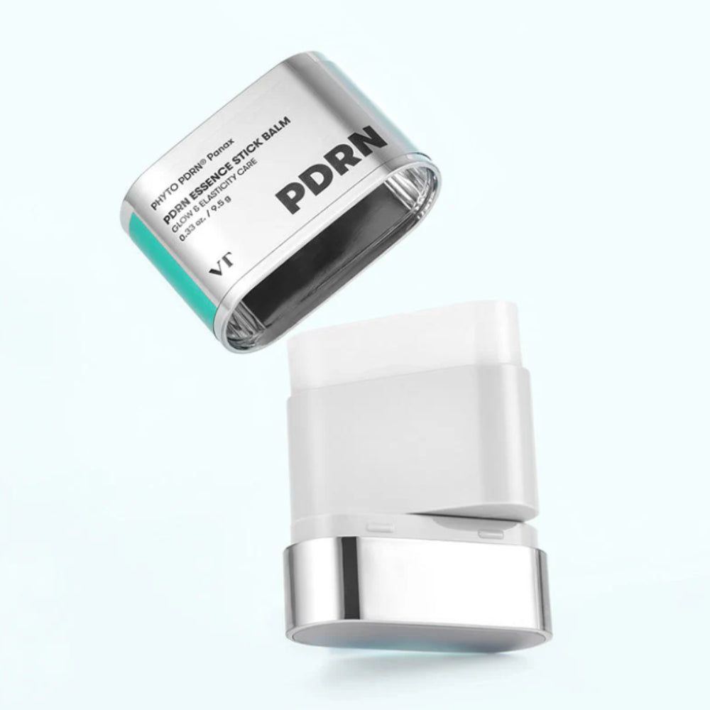 VT Cosmetics PDRN Essence Stick Balm, aperto, mostra il bastoncino di balsamo bianco e il contenitore argentato.