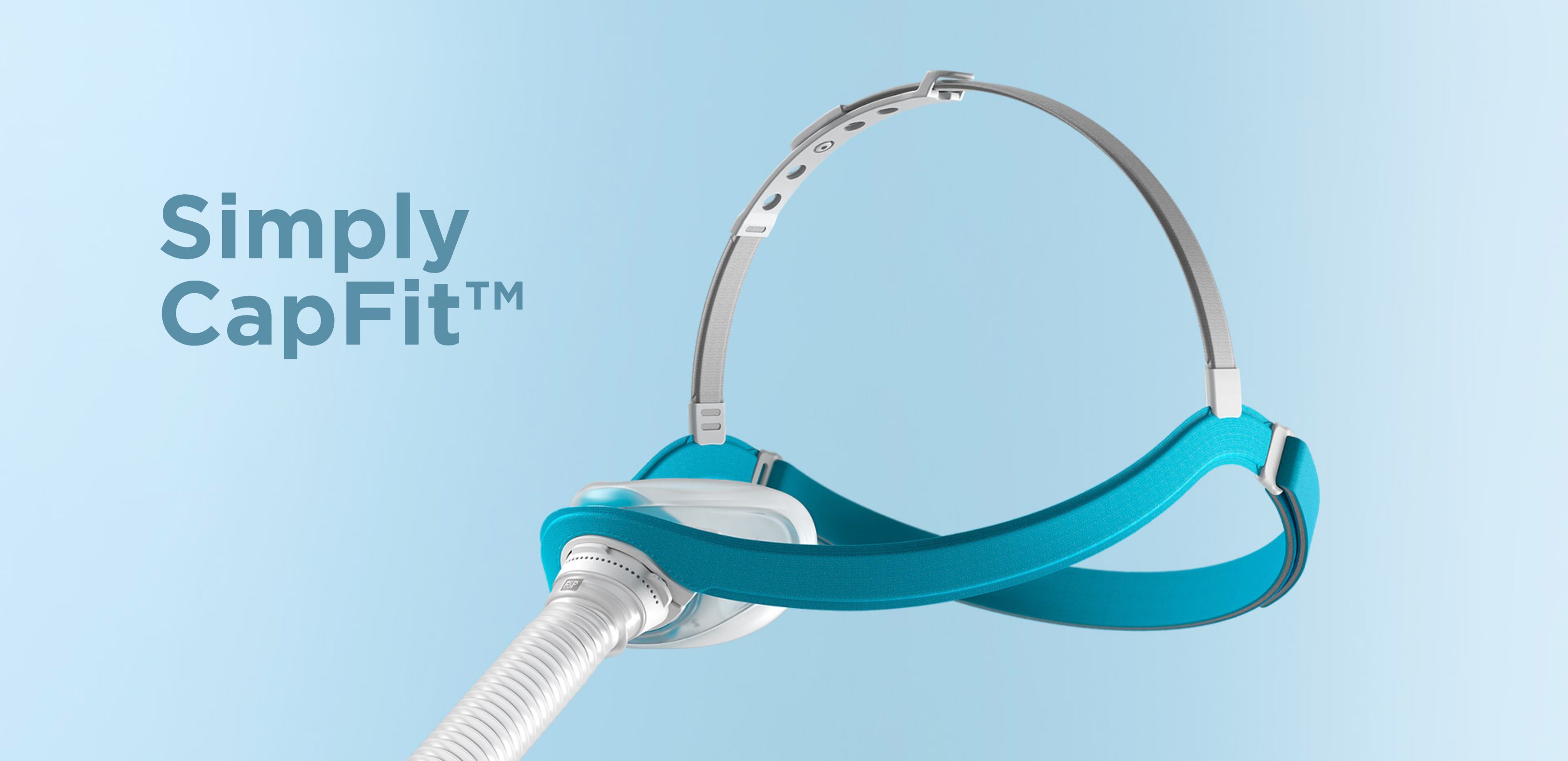 Maschera nasale con fascia blu e tubo bianco. Testo: Simply CapFit™. Sfondo blu.