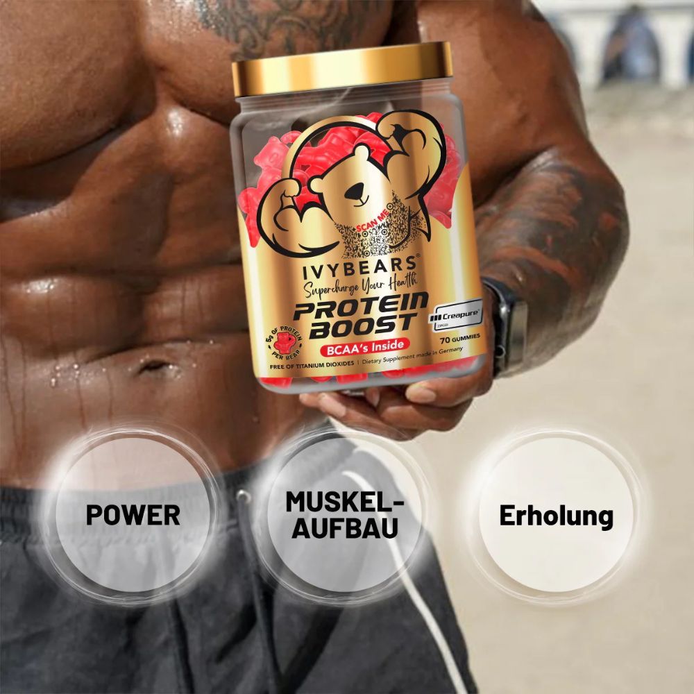 Uomo che tiene una bottiglia di caramelle gommose. Scritta: Protein Boost. Icone circolari: Power, Muskelaufbau, Erholung.