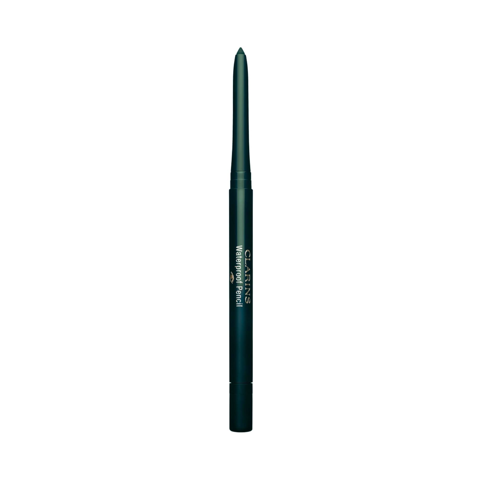 Matita Waterproof Clarins verde. Scritta: Clarins Waterproof Pencil. Punta rivolta verso l'alto.
