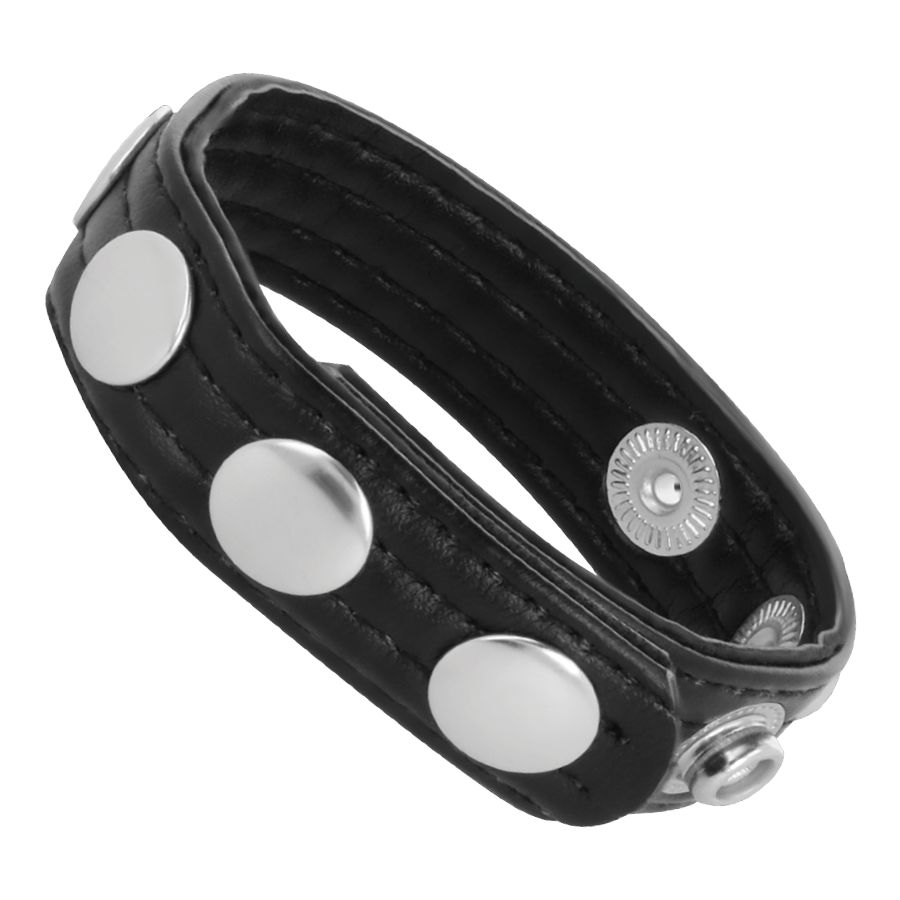 Anello nero in pelle con tre bottoni a pressione argentati e borchie, regolabile.