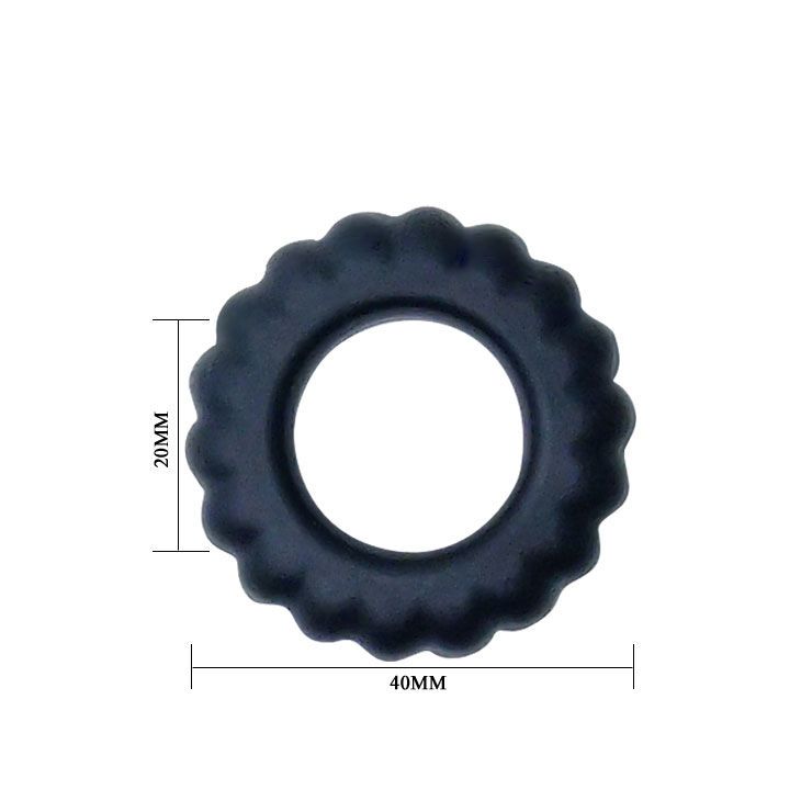 Anello fallico nero scanalato. Diametro 40mm, altezza 20mm.