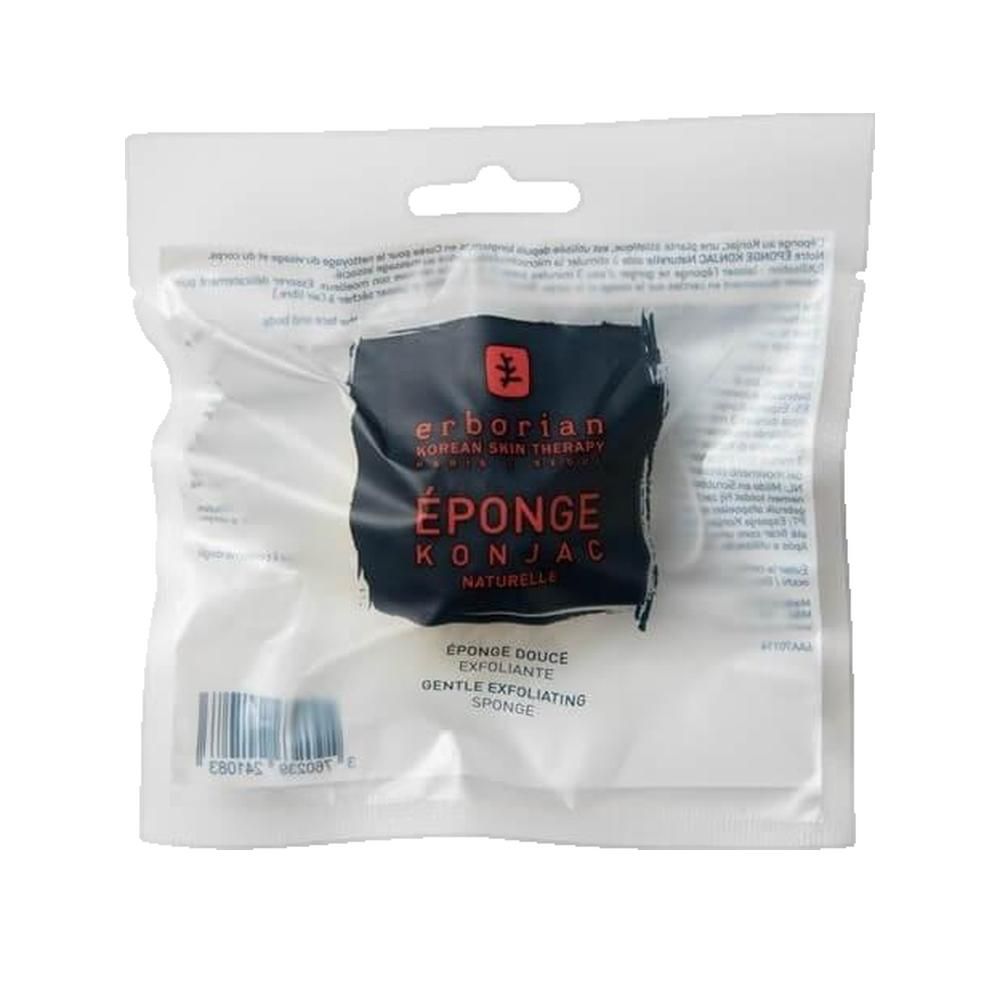 Spugna Konjac nella confezione. Confezione trasparente con logo e testo. Spugna quadrata.
