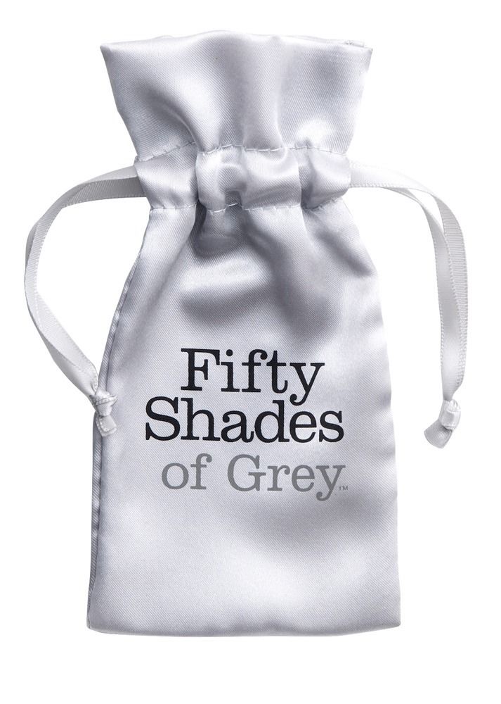 Borsa in raso bianco con coulisse. Scritta: Fifty Shades of Grey.