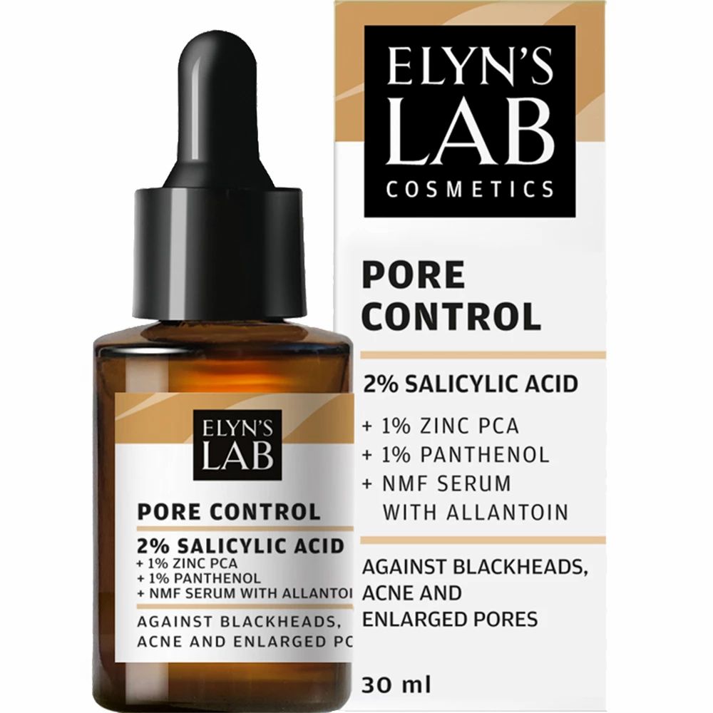 Flacone e confezione di siero. Scritta: ELYN'S LAB Pore Control Serum con 2% acido salicilico, 1% zinco PCA e pantenolo. Flacone marrone.