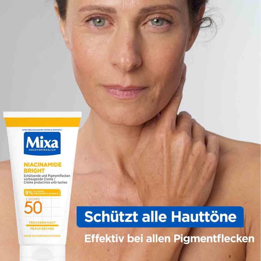 Donna con crema Mixa Niacinamide Bright. Testo: Protegge tutti i toni della pelle. Efficace su tutte le macchie.