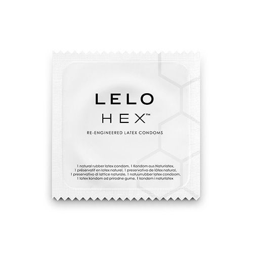 Preservativo Lelo HEX Original confezionato singolarmente con motivo esagonale.