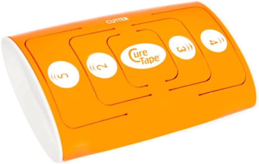 Cutter arancione con angoli arrotondati. Sulla superficie sono presenti incavi numerati e il logo CureTape.