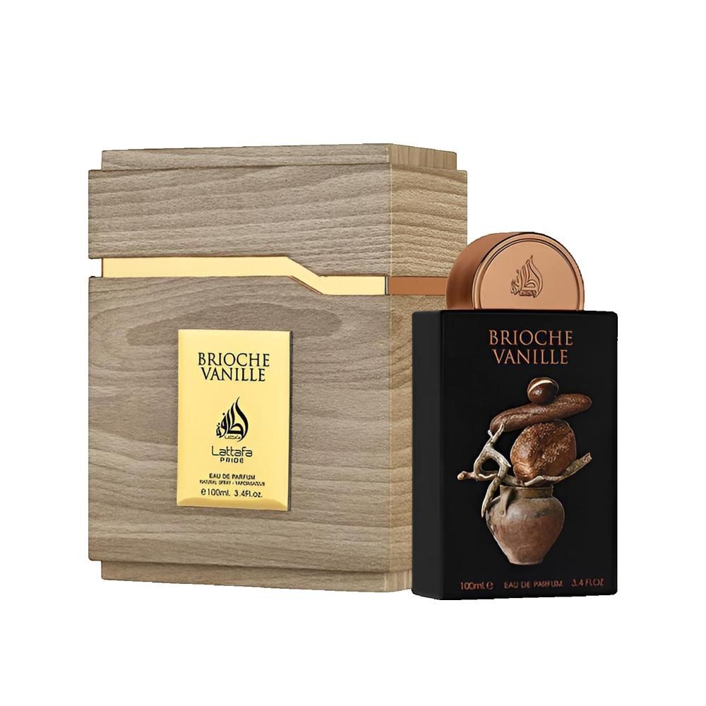 Flacone di profumo Lattafa "Brioche Vanille" accanto a una scatola regalo in legno. Contiene 100ml di Eau de Parfum.