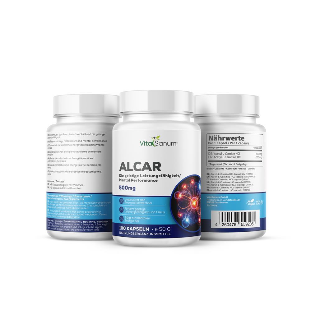 Tre flaconi bianchi con capsule. Scritta: VitaSanum, ALCAR, 500mg. Grafica blu e rossa. 100 capsule, 50 G. Valori nutrizionali.