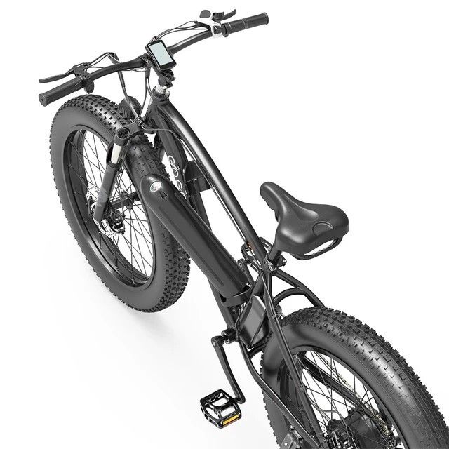 E-bike dall'alto, colore nero. Marchio GOGOBEST sul telaio. Pneumatici larghi, sella e pedali.