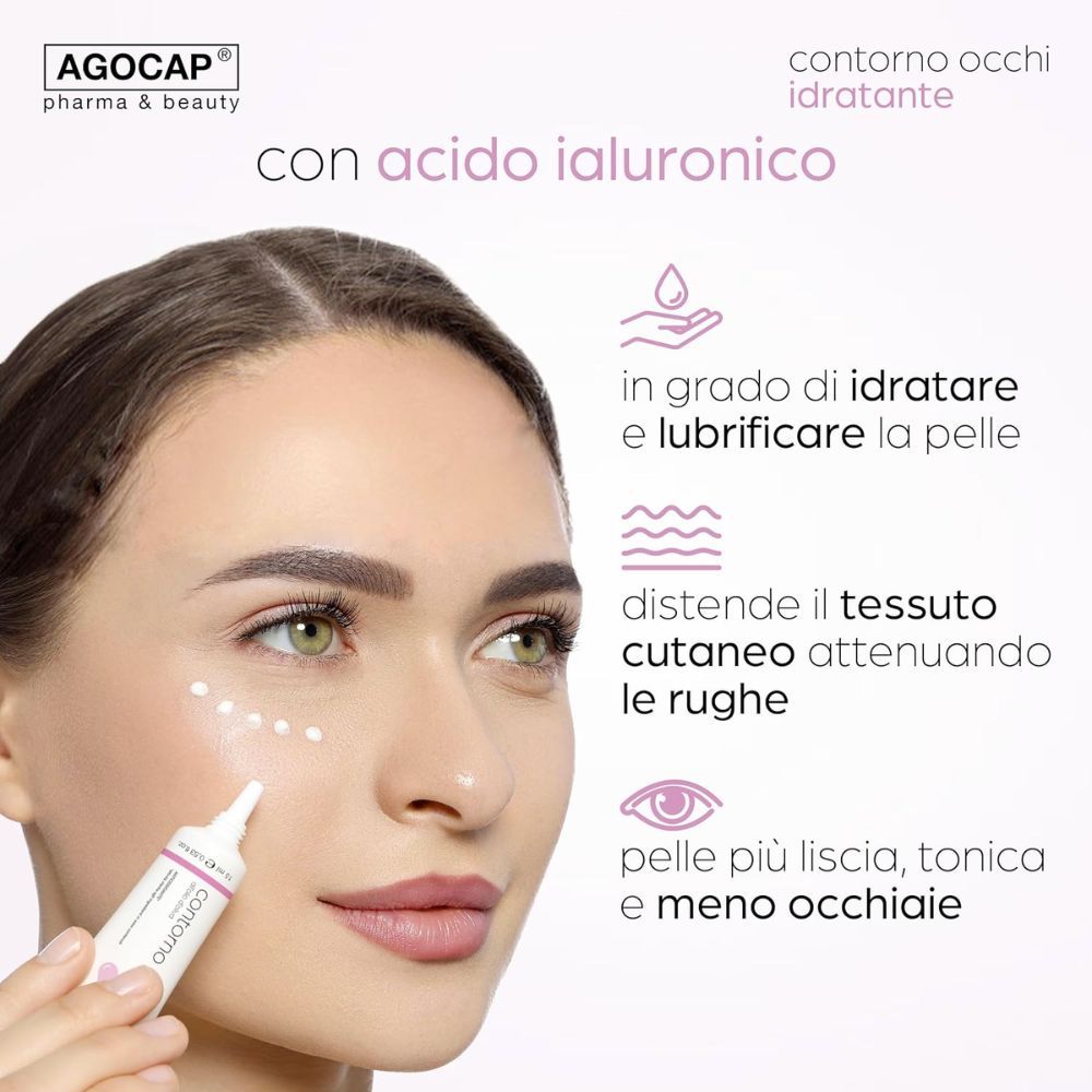 Donna con prodotto. Prodotto: Contorno occhi. Marchio: Agocap. Testo: con acido ialuronico.