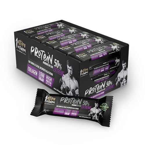 Scatola di barrette proteiche. Scritta: Protein 50% Extreme, Collagen, Low Sugar. Una barretta davanti.