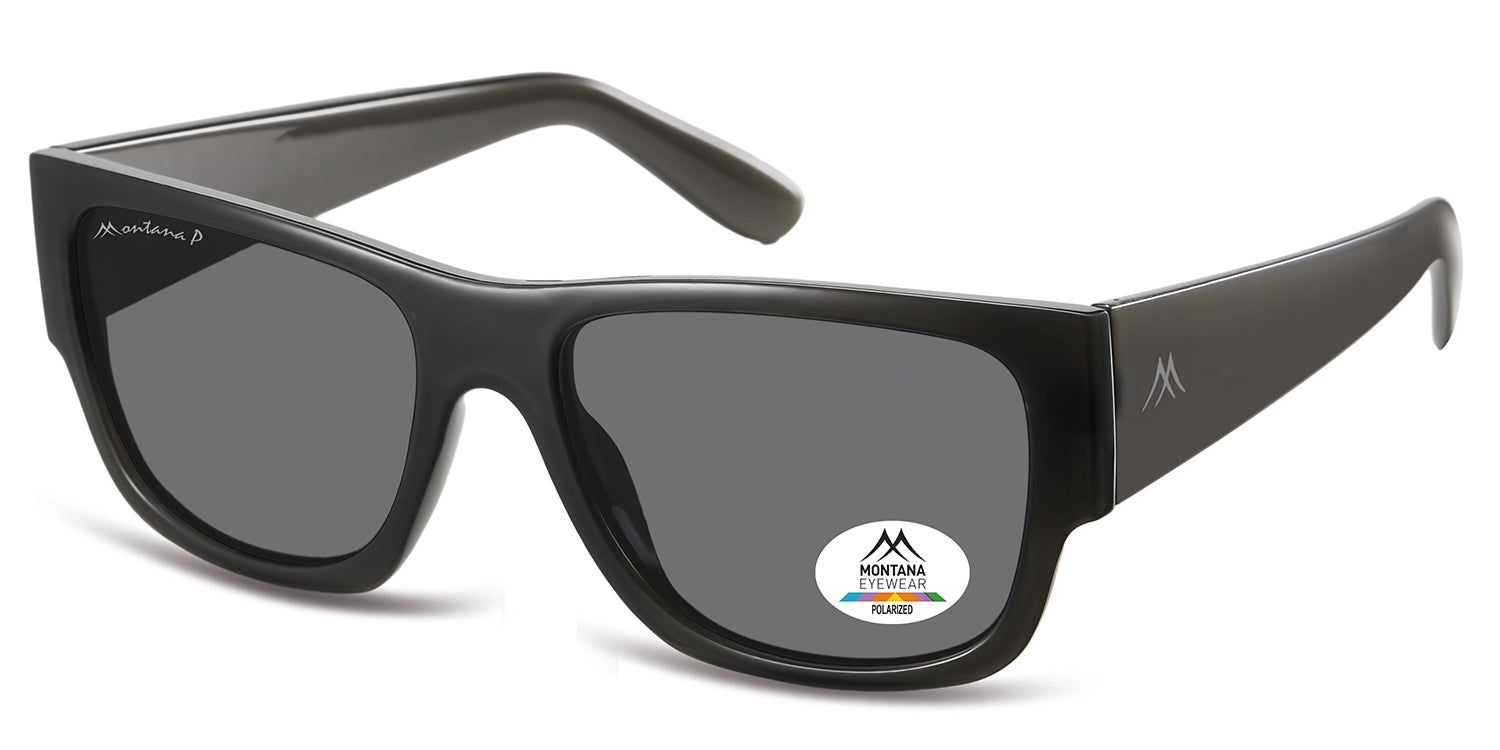 Occhiali da sole grigio scuro con lenti rettangolari. Logo Montana Eyewear sulla stanghetta sinistra e adesivo sulla lente destra. Lenti polarizzate.
