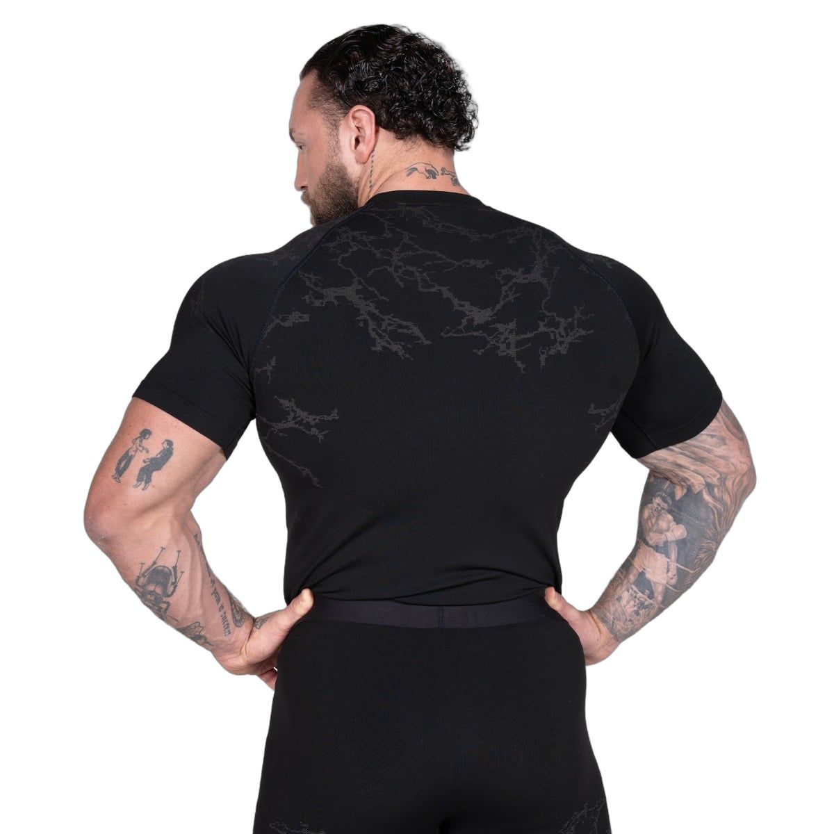 GymBeam Maglietta uomo seamless slim a manica corta in poliestere nera