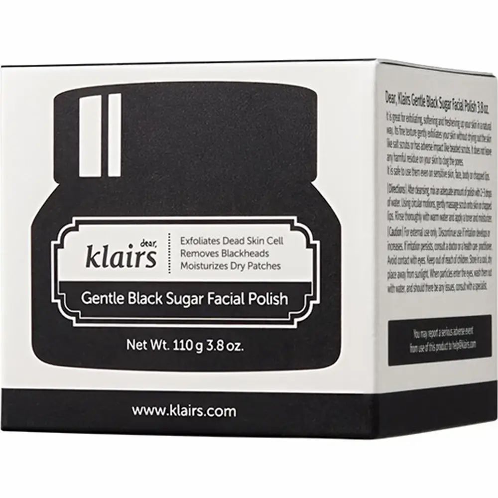 Confezione di Dear Klairs Gentle Black Sugar Facial Polish. Scatola nera con testo bianco. Contiene informazioni sul prodotto.