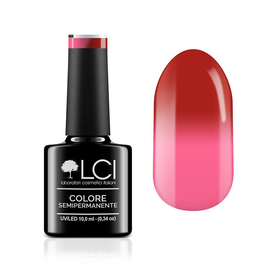 Flacone smalto e campione sfumato rosso/rosa. Scritta: LCI, Colore Semipermanente.