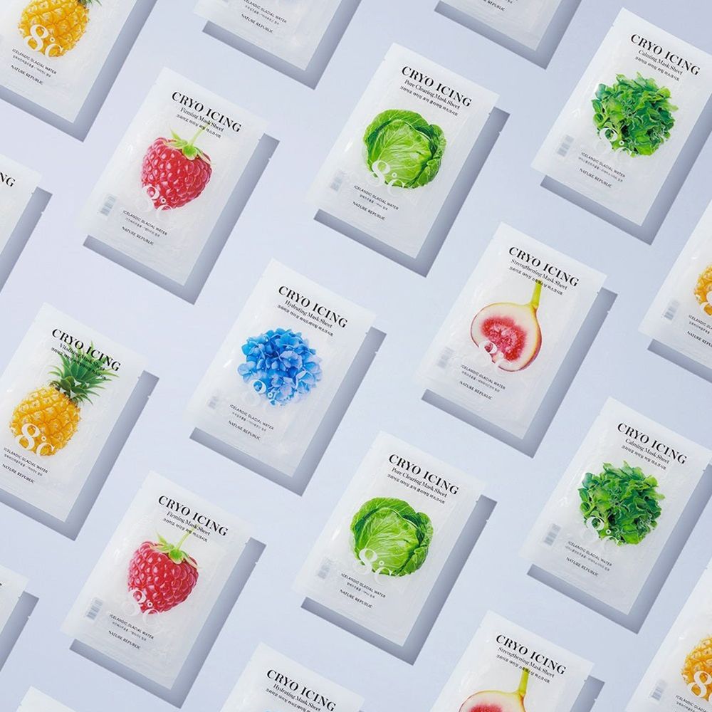 Diverse maschere in tessuto Cryo Icing NATURE REPUBLIC. Ogni confezione mostra un frutto o una verdura. Scritta: Cryo Icing.
