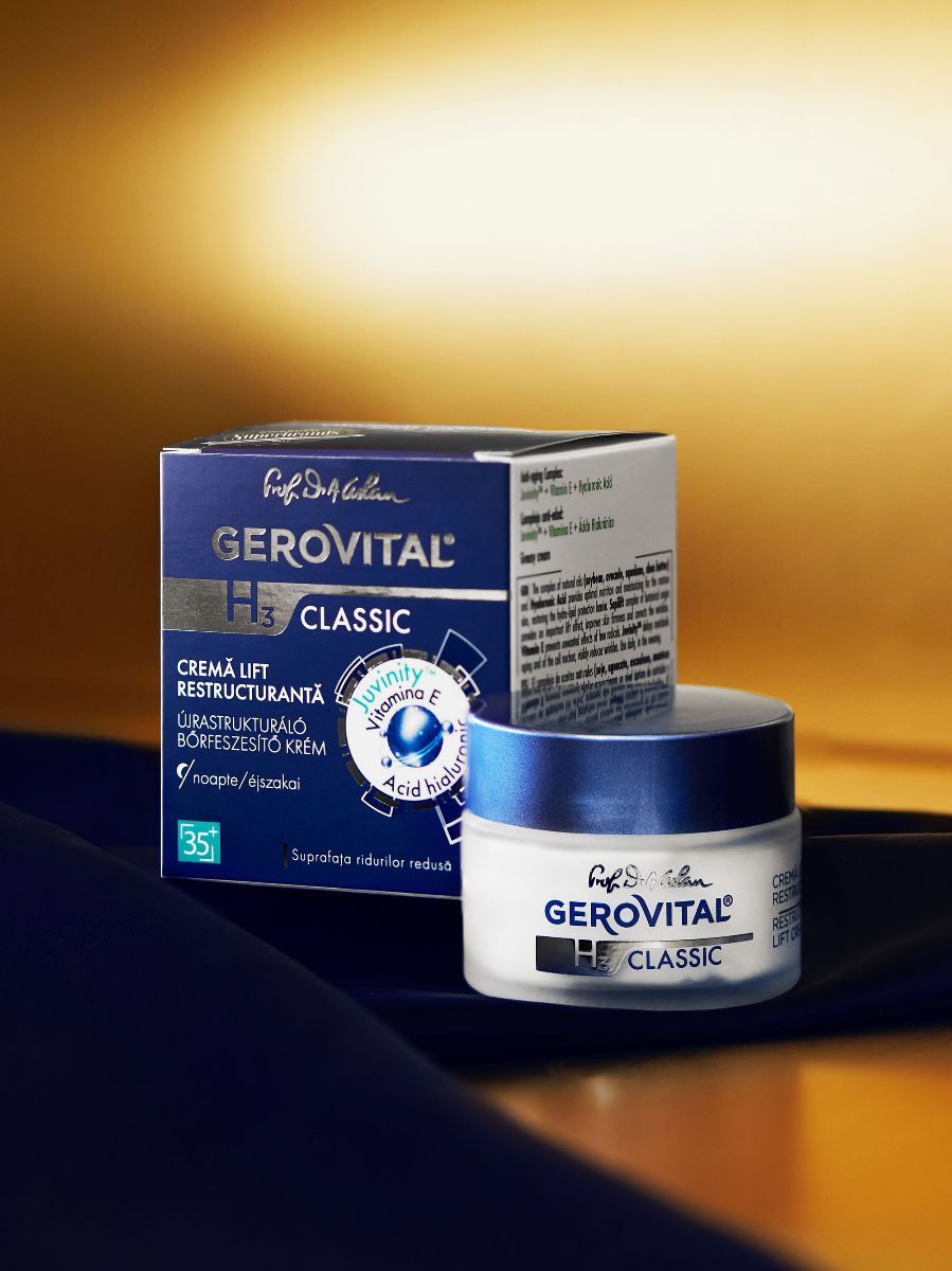 Vaso e scatola di crema Gerovital H3 Classic. Crema Lift Restructuranta. Coperchio e testo blu.