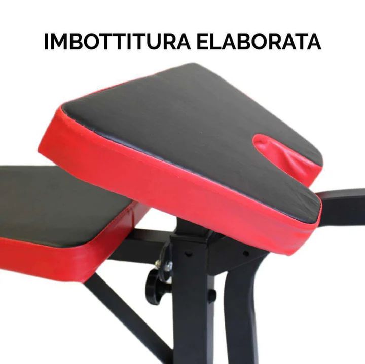 Dettaglio dell'imbottitura curl. Imbottitura nera e rossa con forma elaborata.