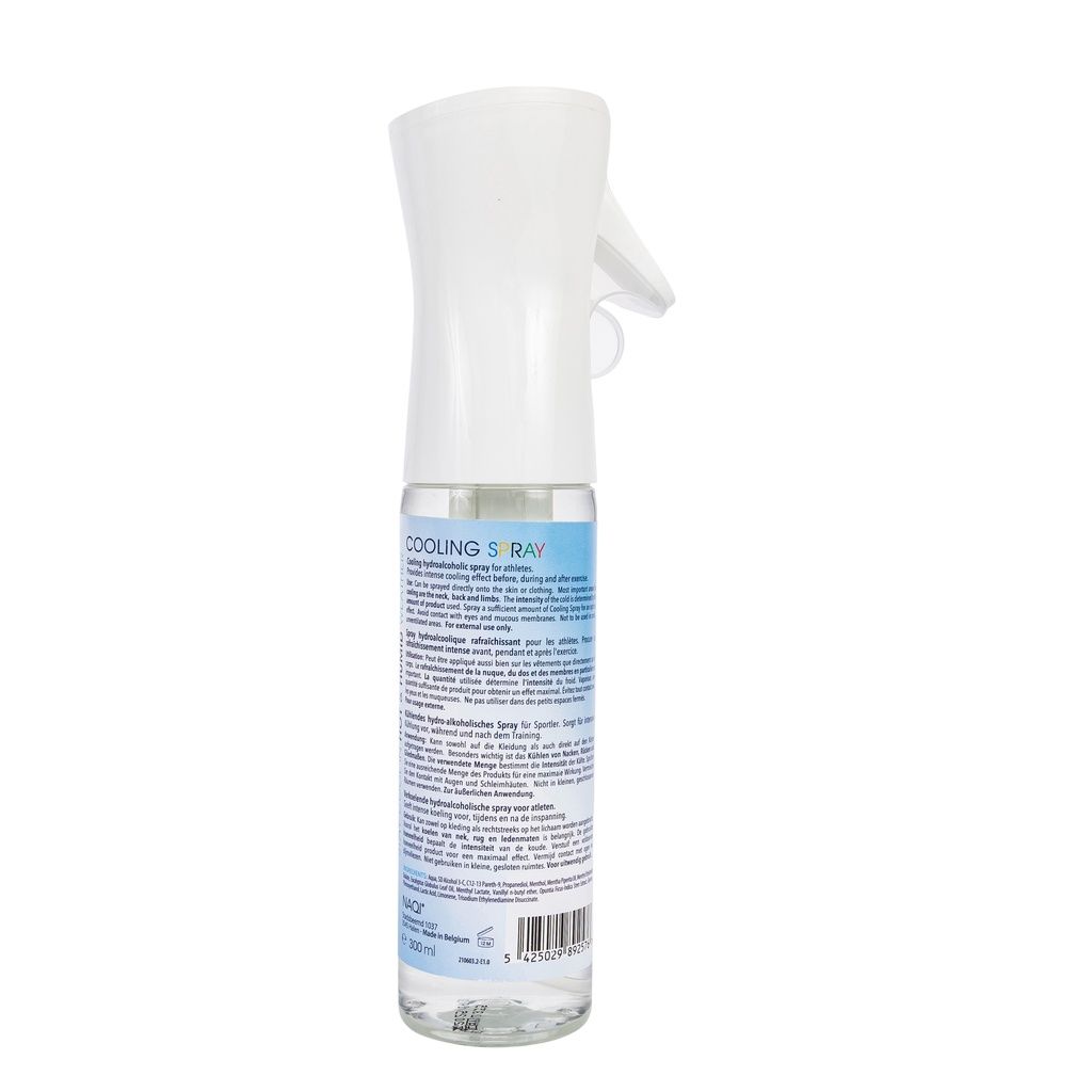 Flacone spray trasparente con erogatore bianco. Scritta "COOLING SPRAY". Etichetta con testo e codice a barre.