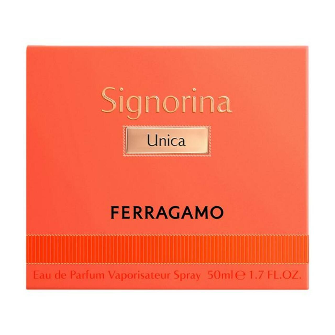 Confezione rossa con scritta dorata Signorina Unica e Ferragamo. Testo: Eau de Parfum Vaporisateur Spray 50ml.