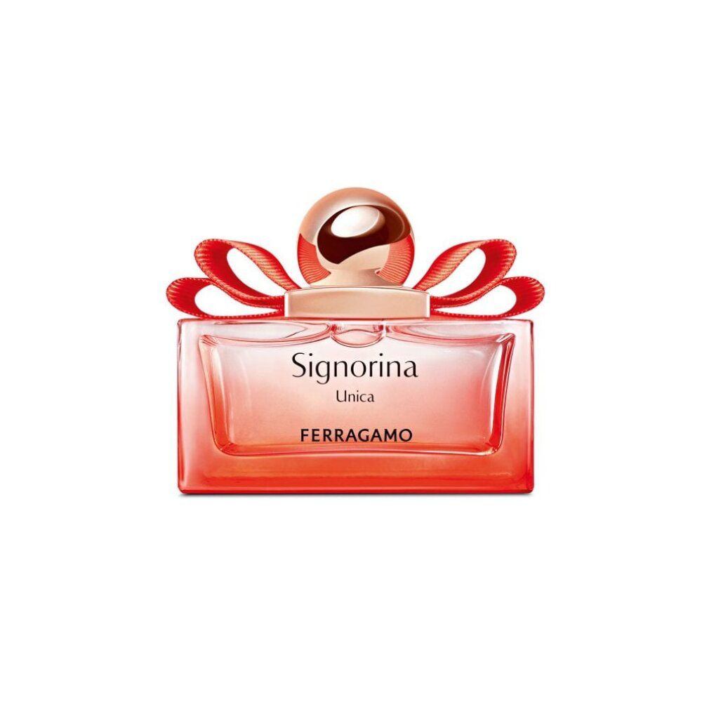 Flacone Signorina Unica di Ferragamo. Flacone rettangolare con fiocco rosso. Scritta Signorina Unica e Ferragamo.