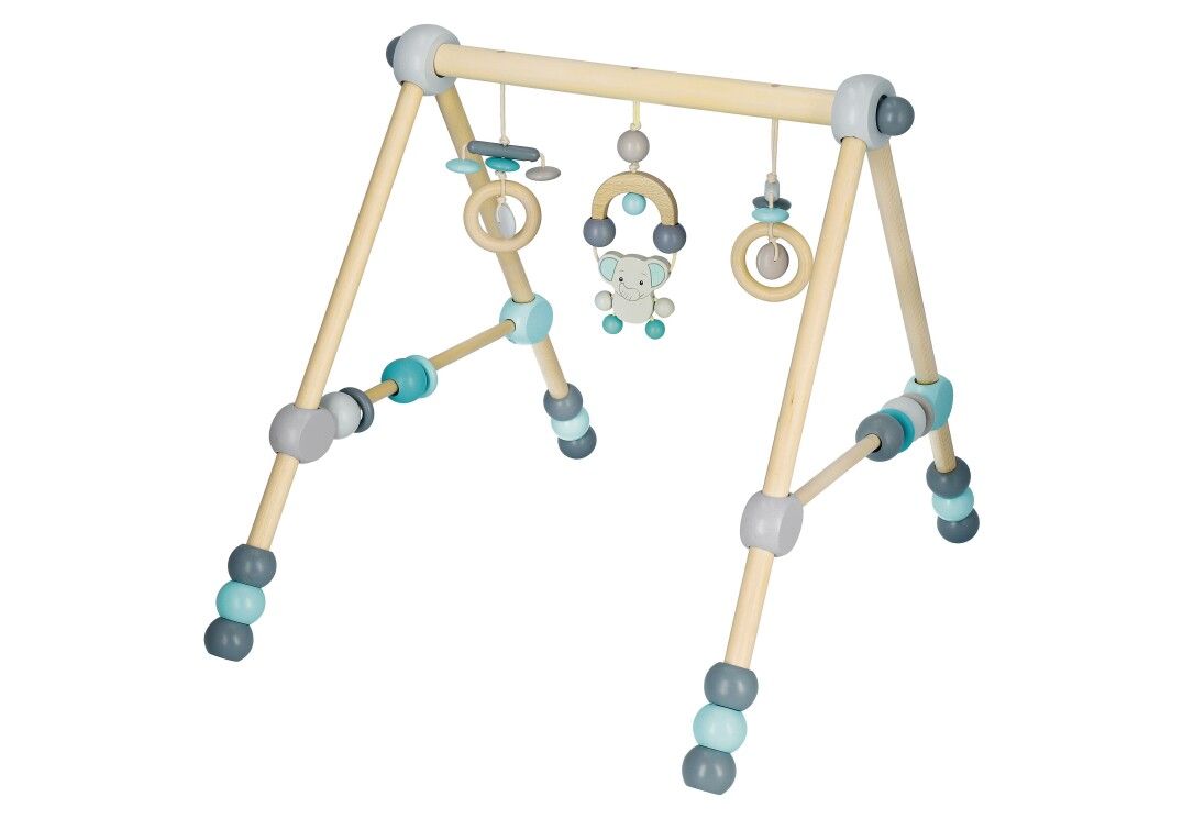 Arco gioco in legno con giocattoli sospesi. Elementi grigi, blu e naturali. Motivo elefante.