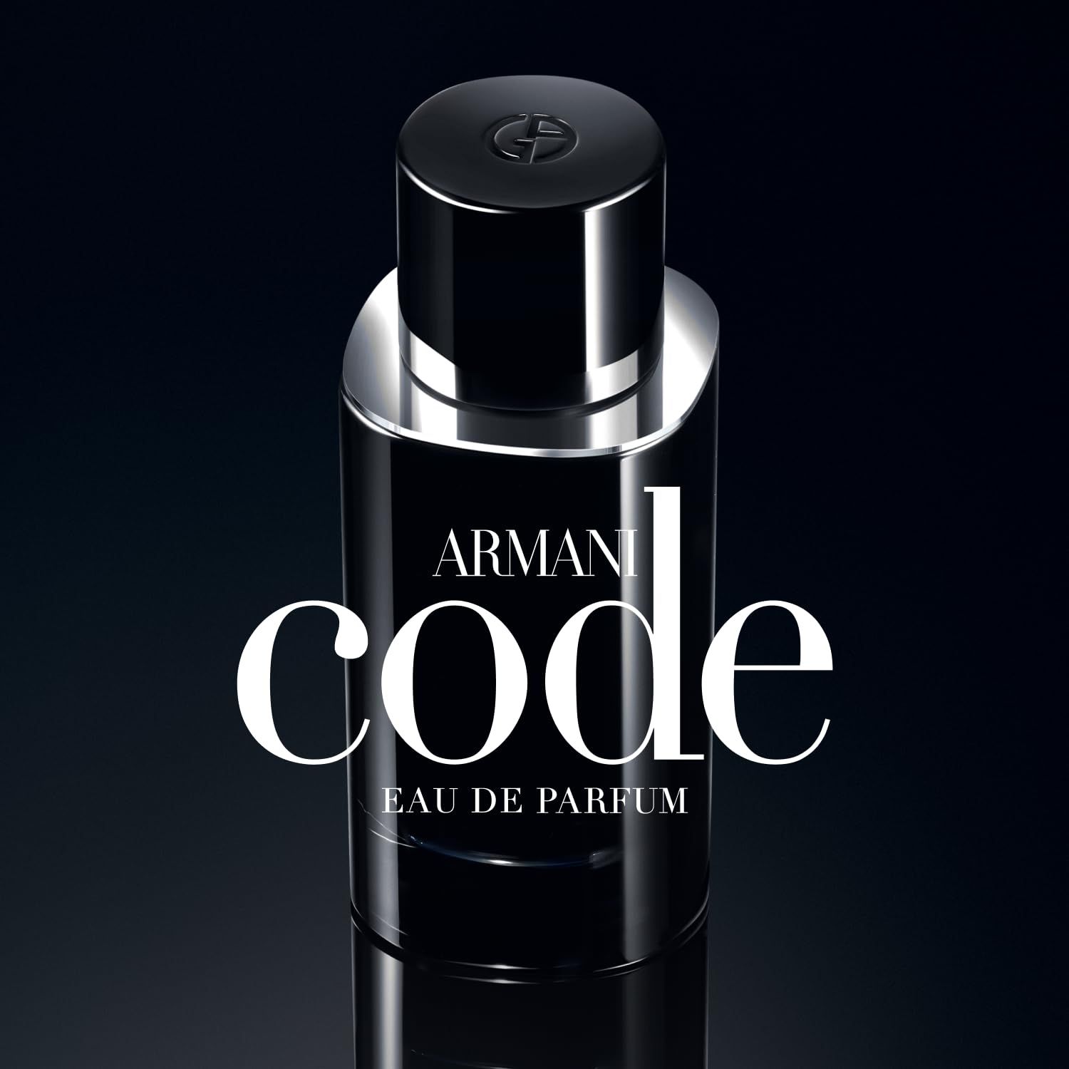 Flacone nero con bordo argentato e tappo nero. Scritta: ARMANI CODE EAU DE PARFUM.