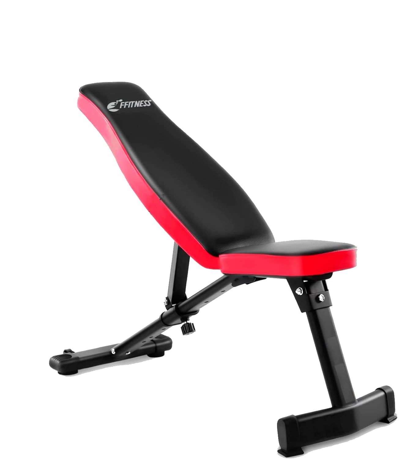 Panca fitness con imbottitura rossa e nera. Struttura nera. Logo FFitness sullo schienale. Schienale inclinato.
