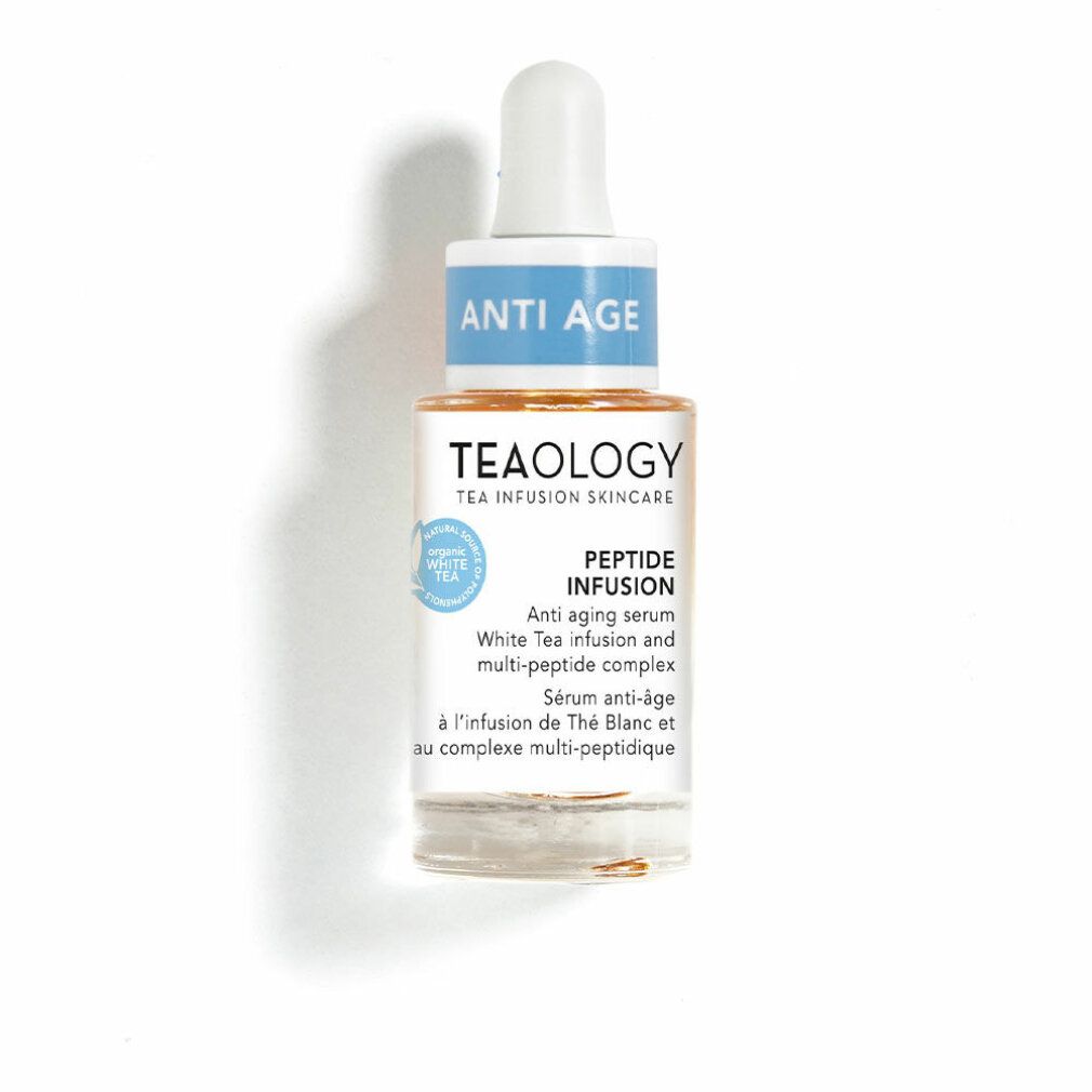 Siero liquido trasparente in flacone di vetro con pipetta. Scritta: ANTI AGE, TEAOLOGY, PEPTIDE INFUSION. Contiene infusione di tè bianco e complesso multi-peptidico.