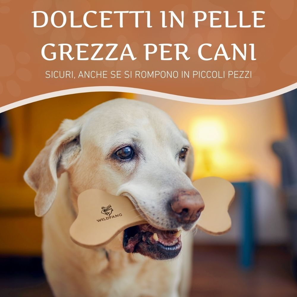 Un cane tiene un osso di pelle in bocca. Testo: Dolcetti in pelle grezza per cani. Sicuri, anche se si rompono in piccoli pezzi.