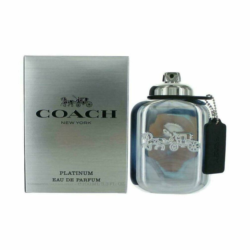 Flacone e confezione Coach Platinum Eau de Parfum. Flacone argentato con logo e pendente. Confezione rettangolare.