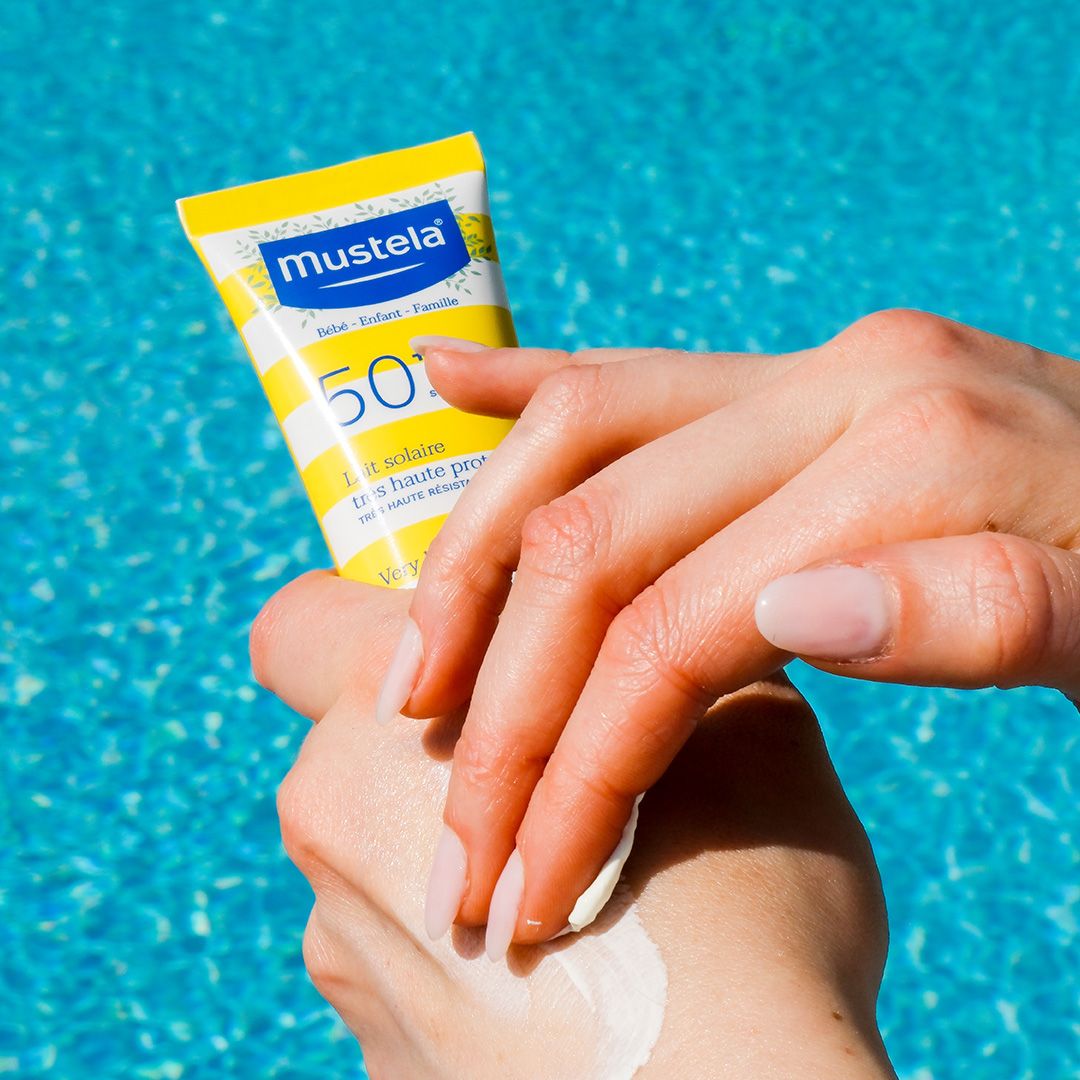 Mustela® Latte solare SPF 50+ protezione molto alta