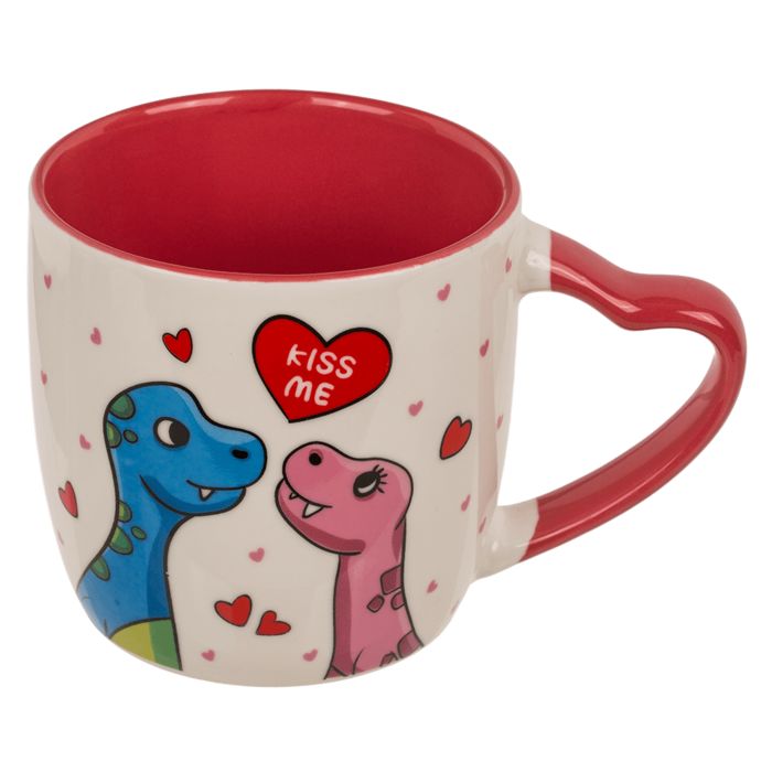Tazza con dinosauri, interno rosso e manico a cuore. Scritta 'Kiss me'.
