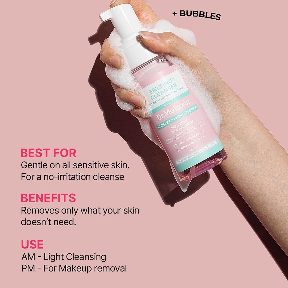 Mano che tiene flacone rosa con erogatore bianco. Scritta: Dr. Melaxin, Melting Cleanser, Bubble Foaming Cleanser. Schiuma.