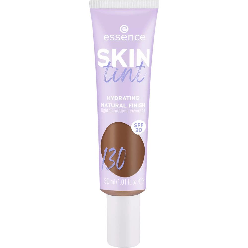 Tubo di fondotinta Essence Skin Tint, tonalità 130. Con SPF 30. Idratante, finitura naturale. 30 ml.