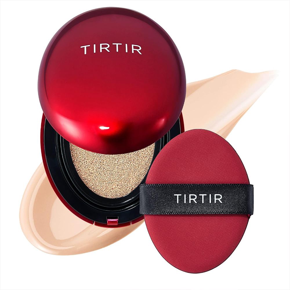 TIR TIR Mask Fit Red Mini Cushion aperto con applicatore e fondotinta.