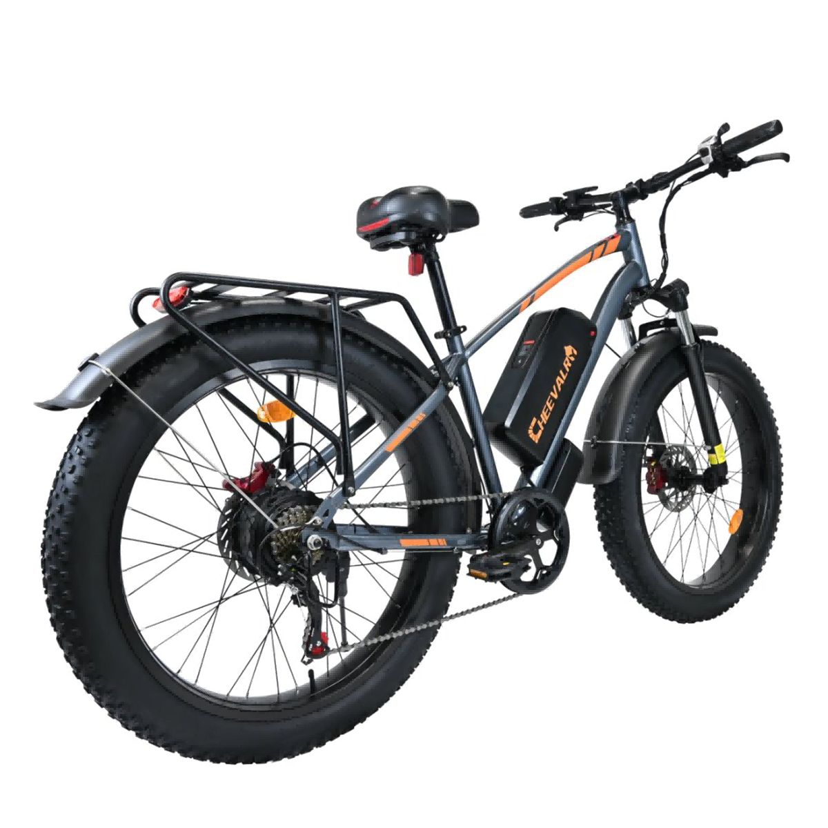 E-bike fat bike grigia con pneumatici neri. Strisce arancioni. Portapacchi e parafanghi neri. Freni a disco.