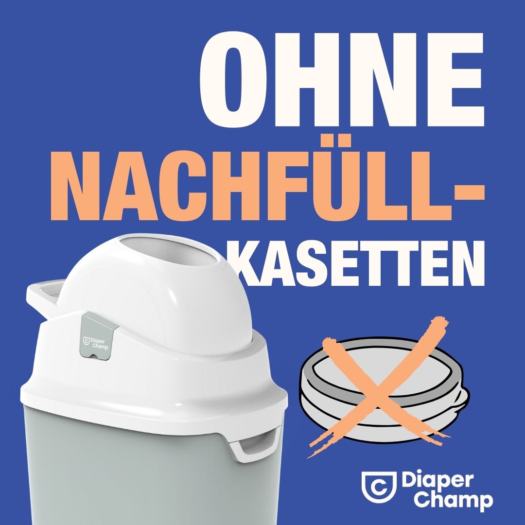 Pattumiera per pannolini Diaper Champ One, grigio-bianco. Testo: "OHNE NACHFÜLL-KASSETTEN". Logo e testo: "Diaper Champ".