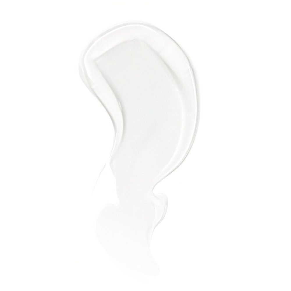 Una goccia di lucidalabbra su sfondo bianco. Il lucidalabbra è trasparente e lucido.