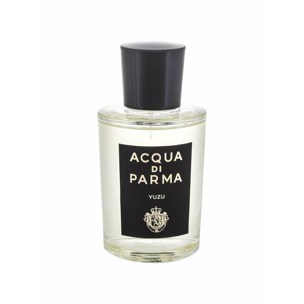 Flacone in vetro con etichetta nera: Acqua di Parma Yuzu. Tappo nero. Liquido trasparente.