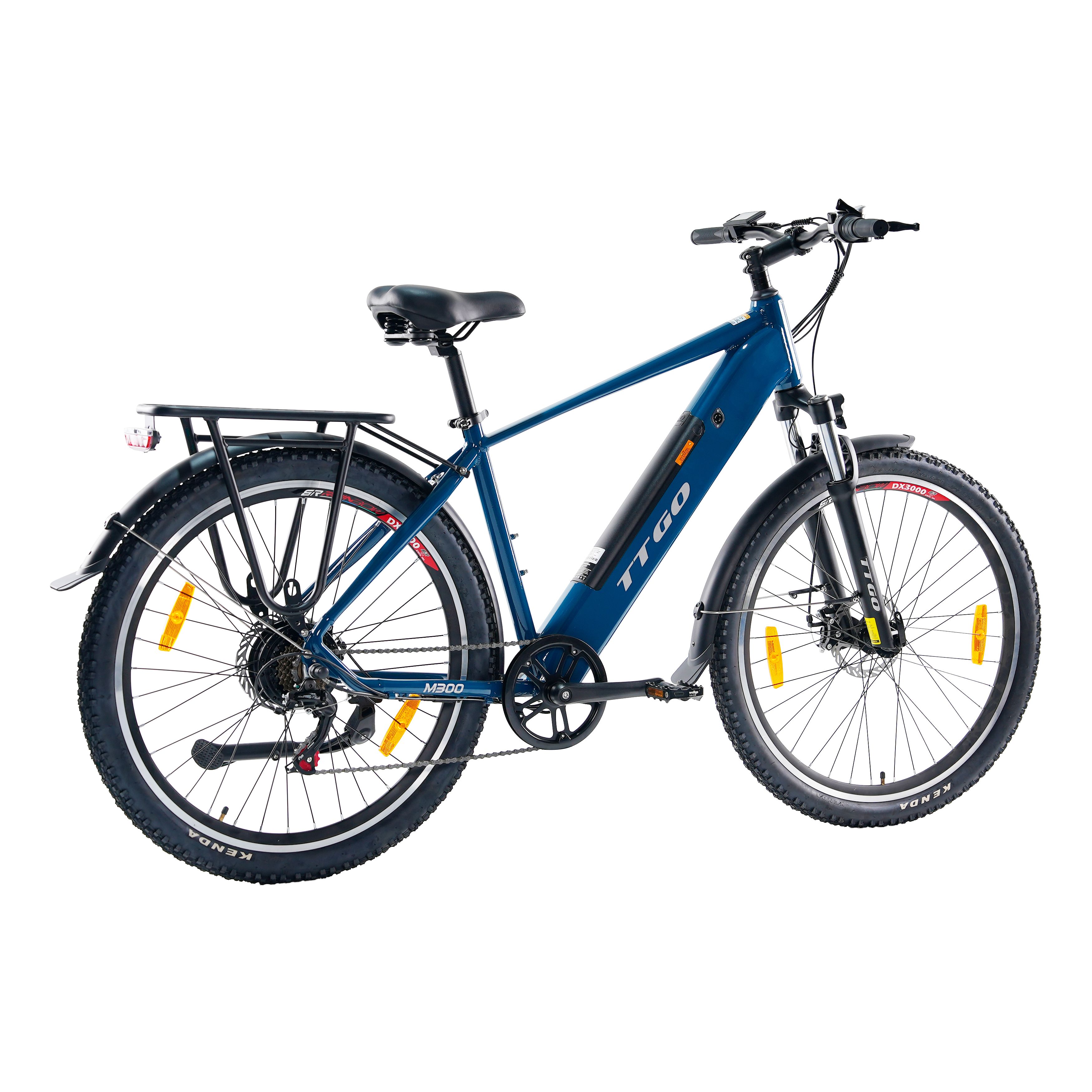 E-bike blu con portapacchi, parafanghi e logo TTGO. Pneumatici neri con catarifrangenti gialli.